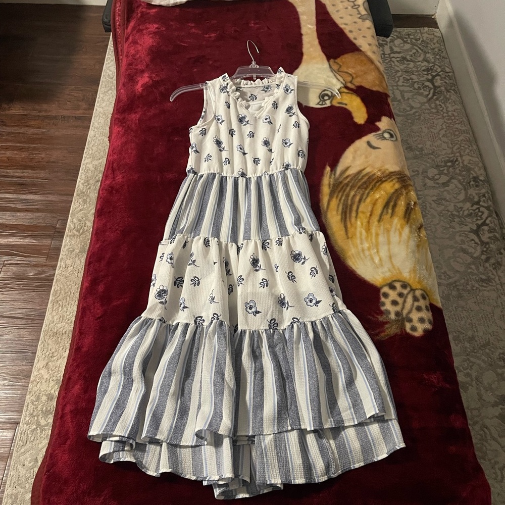 Charming Kids Dress with Blue and White Patterns